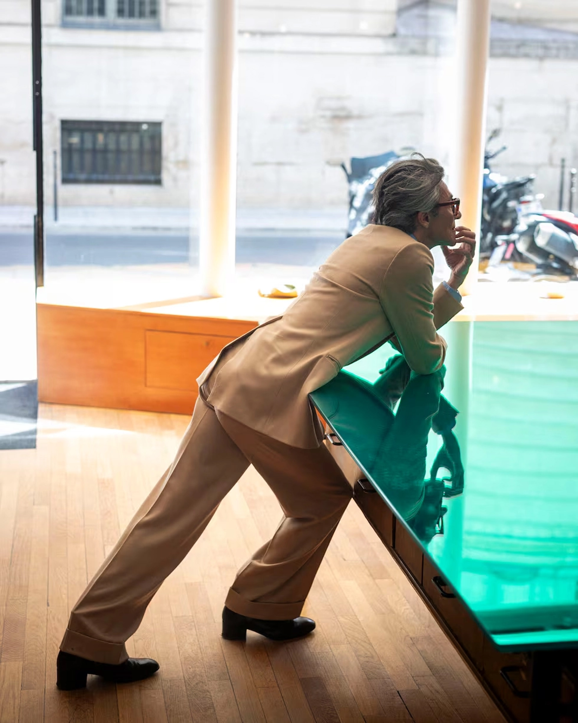 Brand LAB: HUSBANDS PARIS