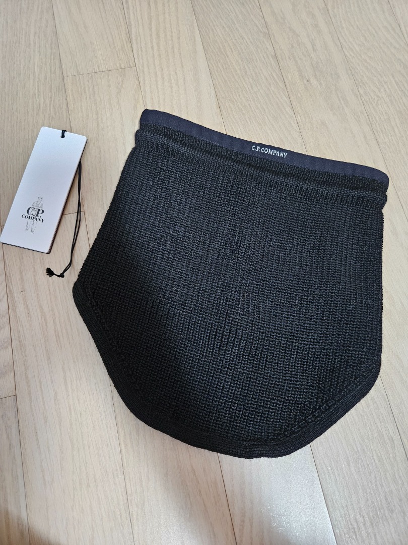 小物 C.P. COMPANY neck warmer 小物 C.P. COMPANY neck warmer C.P COMPANY Neck Warmer – Burrows Too